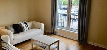 2 bed flat to rent