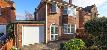 3 bedroom detached house to rent