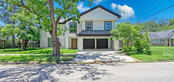 6110 Bowling Green St, Houston, TX 77021