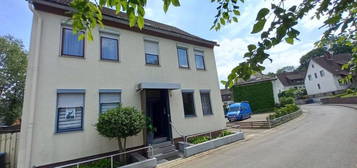 7. Zimmer Mietwohnung in Eschershausen (37632), 130 qm,