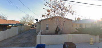 2320 Dora Ave NW, Albuquerque, NM 87104