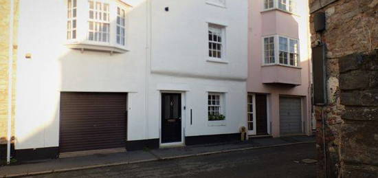 2 bed maisonette to rent