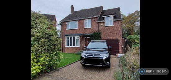 4 bedroom detached house