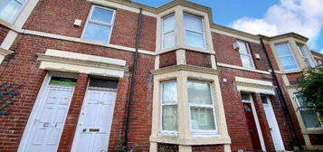 4 bed maisonette to rent