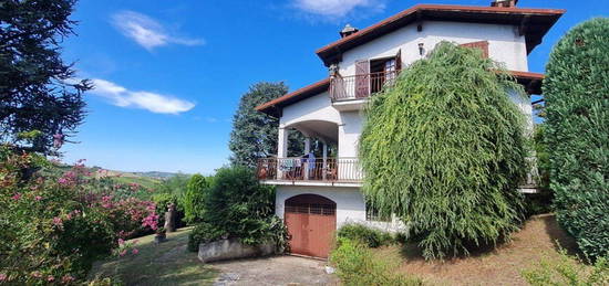 Villa in vendita in frazione Chiappeto, 5