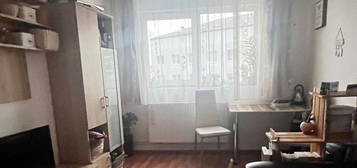 Apartament 1 camera, zona Iulius Mall, etaj 3/4, S-E