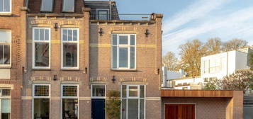 Koninginnestraat 75