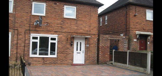 2 bed semi-detached house to rent