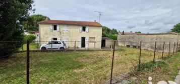 Maison 1 étage  à vendre, 4 pièces, 3 chambres, 130 m²