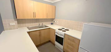 1 bed terraced house to rent