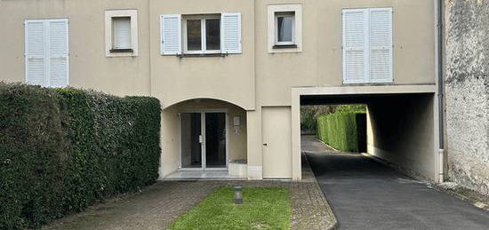 Location appartement 1 pièce 28 m²