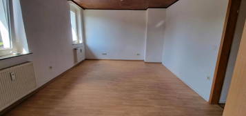 Große helle Wohnung in zentraler Lage