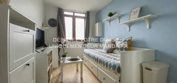 Location appartement 4 pièces 10 m²