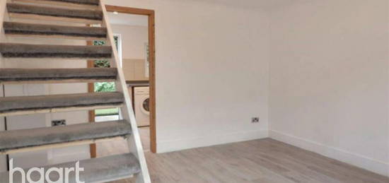 2 bedroom terraced house