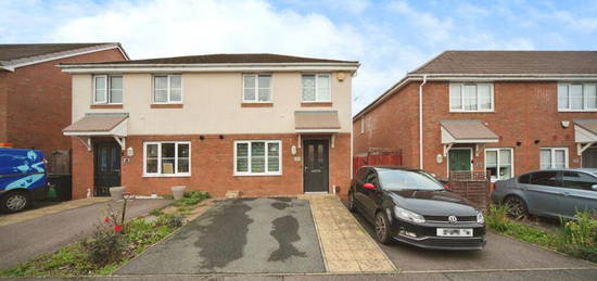 3 bedroom semi-detached house for sale