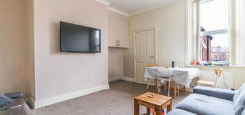 3 bedroom flat to rent