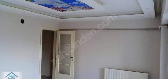 ALTINOVA MERKEZDE KİRALIK 2+1 DAİRE