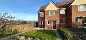 3 bedroom semi-detached house to rent