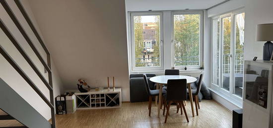 Schöne Maisonette 3-Zimmer-Wohnung in Oberkassel nahe Rheinwiesen