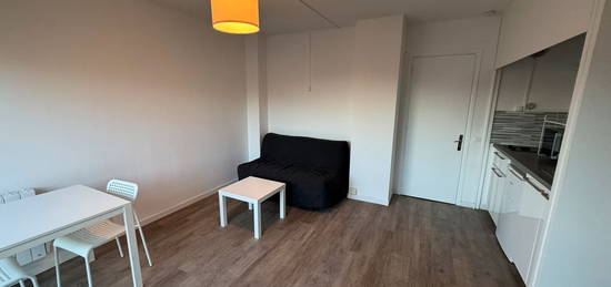 Appartement meublé avec vue dégagée 5ème étage