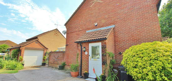 3 bed semi-detached house for sale