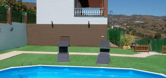 Casa o chalet de alquiler en Calle Rio Seco, 4, Chaparil - Torrecilla - Punta Lara