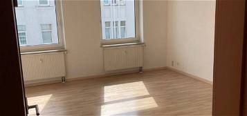 4 Raum Wohnung 104 qm in Limbach-Oberfrohna zu vermieten
