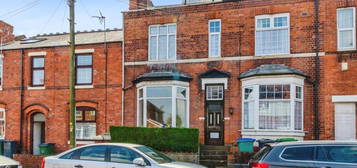 4 bedroom terraced house for sale