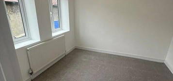 1 bedroom flat share