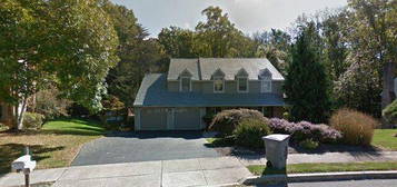 4514 Hilldale Rd, Reading, PA 19606