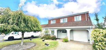 5 bed detached house for sale