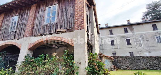 Terratetto unifamiliare vicolo Abbazia, Centro, Comignago