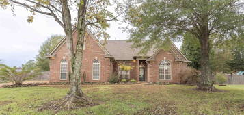 60 Blackhill Cv, Oakland, TN 38060