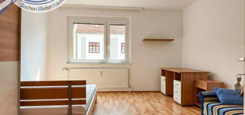 Mädchen WG - Wohnung mit 4 Studentenzimmern