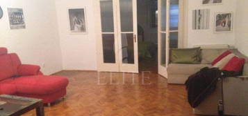 Apartament 2 camere în zona CENTRALA