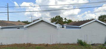 12101 Everglades St Unit 1, Canal Point, FL 33438