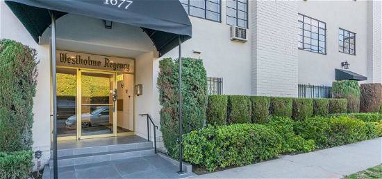 Newly renovated Studio in Century City. A must see!, 1677 Westholme Ave #302, Los Angeles, CA 90024