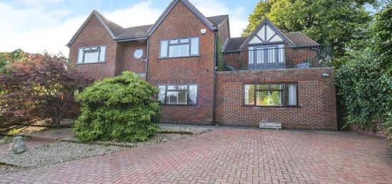 5 bedroom detached house for sale