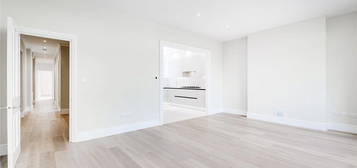 Flat to rent in Harrogate House, 29 Sloane Square SW1W