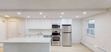 67 Church St S #XXX1, Ajax, ON L1S 6A8