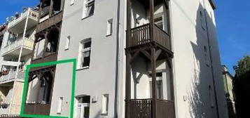 Schöne 3-Raum-Wohnung mit Balkon, neuer Einbauküche und Stellplatz