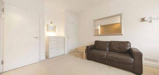 Studio to rent in Marlborough Place, St Johns Wood, London NW8