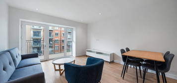 Flat to rent in Flat, Finlay House, Commander Avenue, London NW9