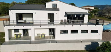 Villa contemporaine rive sud Ajaccio