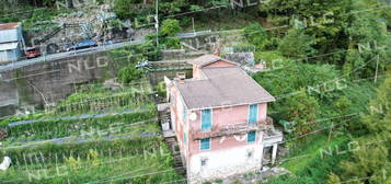 Casa indipendente in vendita in via Cona, 94