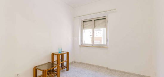 Apartamento T1 em Moscavide