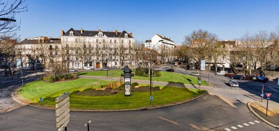 A louer - T3 63m² - Place de la République - Charme de l'ancien et cave