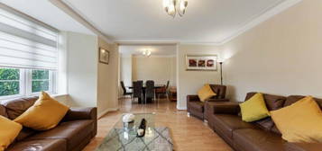 4 bedroom flat to rent