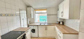 2 bedroom terraced house