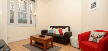 Flat to rent in Devon Mansions, Tooley Street, London SE1